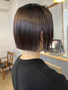 ネオリーブ クーロ(Neolive curro) ぱつっと大人ボブ♪