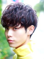 ライラ(Lyla)&nbsp;ナチュラルにお洒落に　前下がりスパイラルマッシュ