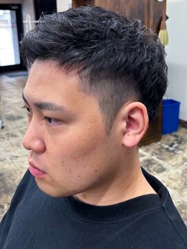 ヘアーコレクション グロース(HAIR COLLECTION Growth) 10代20代30代フェードカットツーブロック刈り上げブラック