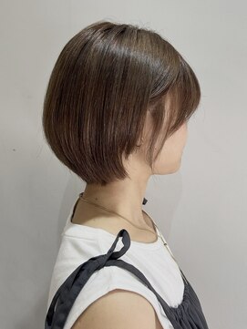 ウクラ バイ レシッド 池袋(uchla by rcid) 小顔丸みショートボブ×くすみグレージュオリーブベージュ顔周り