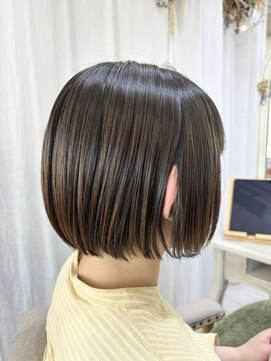 アミュー(amiu) 【ミニボブ】