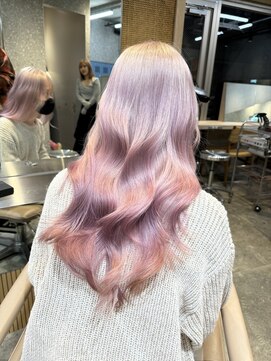 サンク 原宿 表参道(cinq) ★ミディアムレイヤーカット長めボブミルクティーベージュカラー