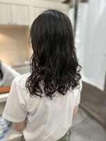 ヘアーワークス ボナ(HAIR WORKS bona.)&nbsp;大人の魅力あふれる◎色っぽいツヤ感ウェーブロング/ケアパーマ
