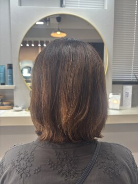 アオ 花咲町(a-o) 大人かわいいボブスタイル♪