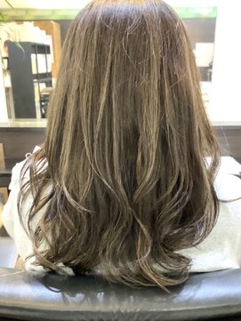 アルファ(alpha) 大人ガーリー/ダークアッシュ/似合わせカット/ミディアムレイヤ