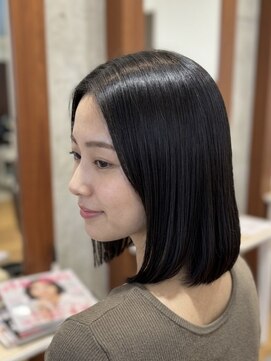ヘアースタジオ ゼン カロン(Hair studio Zen kalon) ストレート/くすみカラー/ダークアッシュ/20代/30代/40代/50代