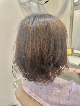 アイリス(Iris) デジタルパーマでお手入れ簡単ウェーブ