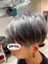 マーブルヘアー(Marble hair) ２ブロックマッシュボブシルバーカラー