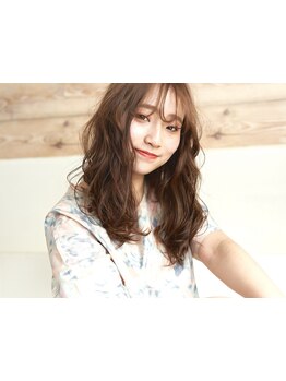 トレンドを取り入れながら髪内部に栄養を与え、うるツヤ髪に☆オシャレカラーから白髪染めまでご対応◎