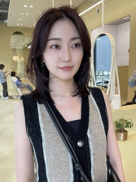 スニュウ(snuw) 【snuw mina】鎖骨レイヤーカット／伏見