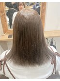 オリーブブラウン ストレートスタイル