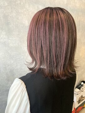 ダリー 菊水店(Dali) アンブレラカラー・ピンク・デザインカラー・切りっぱなしボブ