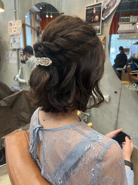 コージー(Kozy) ☆結婚式お呼ばれヘアアレンジ/ハーフアップアレンジ☆