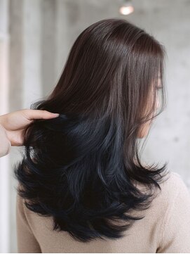 アースモード 亀戸店(EARTH Mode) 韓国風◎セミロングインナーカラー×冬の艶髪ラベンダー