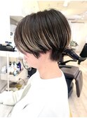 【morio成増 セリザワ】ショートボブ 毛先ハイライトカラー