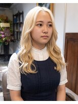 グッドフェローズ キタホリエ(GoodFellas kitahorie)&nbsp;ナチュラルハイトーンレイヤーロングスタイルブリーチ艶感