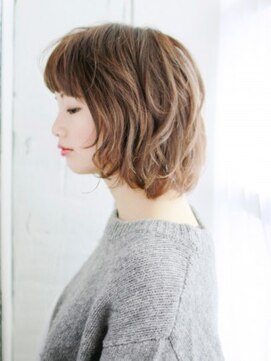 ヘアメイク ナル(hair make nalu) シースルーバングのゆるふわボブ