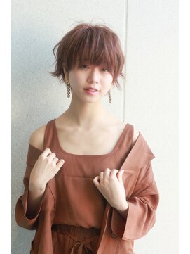 シュバルツ(schwarz) インスタ映えすること間違いなし!外ハネショート