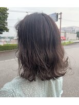 レガーミ(Legami)&nbsp;外ハネボブアッシュブラウンネオウルフミディアムパーマベージュ