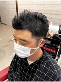 くせ毛を活かしたメンズパーマ