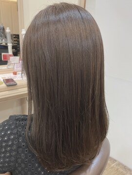 アルターリール(aL ter Rire) アッシュブラウン/中村郁未