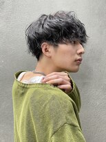 フィフス(fifth)&nbsp;波巻きスパイラルパーマ/コンマヘア/センターパート