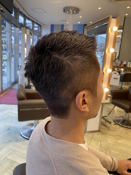 コワファースト 大分(COIFF1RST) 刈り上げベリーショート