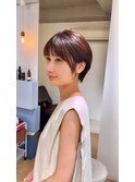 大人の耳掛けショートボブ