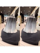 ロロ(LoLo.)&nbsp;ホワイト系ブリーチ