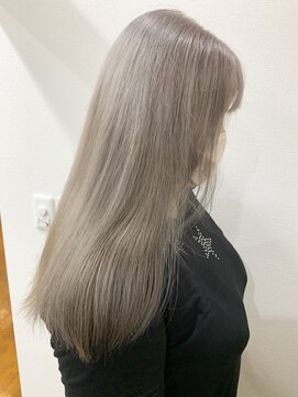 ヘア ライフ セリス(hair life Celis) ホワイトグレージュ