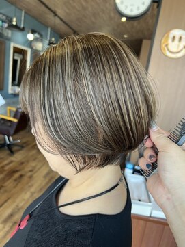 ロイズ ヘアデザイン アンド スパ(LOES) アンブレラカラー×白髪ぼかしハイライト×前髪×イメチェン