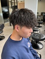 エルマーク 京橋(L-MARK) スペインカールスパイラルパーマツイストパーマフェード短髪