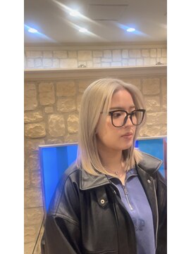 シャル 町田(shalu) White blonde