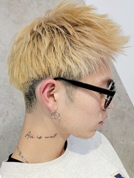 バイフィフス 原宿/表参道(by fifth) 原宿メンズブリーチカラーベージュグレージュセンターパート束感