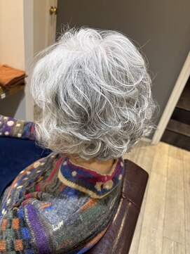 フラワーズ(Flowers) 【ふんわり/華やか/パーマ】ショート/ミセス