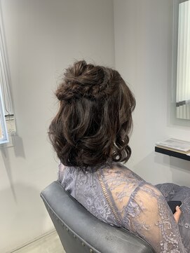 アリーズ シブヤ(ALLYS shibuya) ハーフアップアレンジ