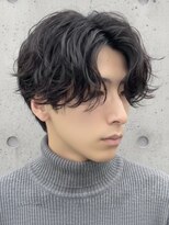 トゥルートラスト オムオム 甲府和戸(True Trust HOMME HOMME)&nbsp;メンズ フェザーパーマ×センターパート コンマヘア
