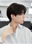 毛流れヘア金髪ナチュラルセンターパートツーブロック