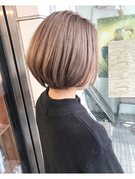 ナット(Nat) ショートボブ×ミルクティーベージュ