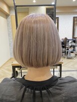 アールヘア(ar hair) ☆最高にオシャンティー☆ シルバーベージュミニボブ