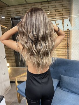 ラフ(LAFF) #バレイヤージュ#グレージュカラー#ボブウルフ#ココアベージュ