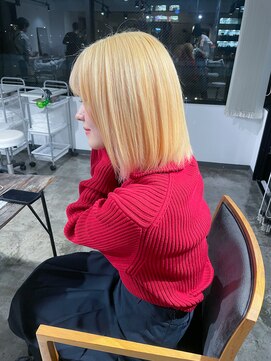 ニュート(Neut ) ケアブリーチ抜きっぱなしブロンド/ハイトーンカラー/ボブ