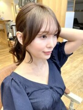 バイオレット 表参道店(Violet) 結んでも可愛い 顔周りカット おくれ毛 小顔ヘア