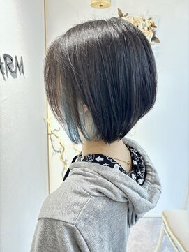 チャーム(CHARM) インナーカラー×ショートボブ