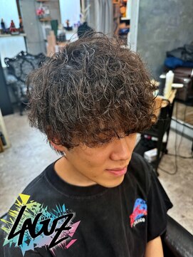 ラグズ 茅ヶ崎(LAGUZ) ラフウェーブパーマ × ナチュラルブラウン　茅ヶ崎