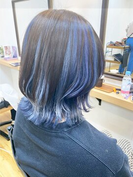 モーラ 鳳店(MOLLA) ネイビーブルー×レイヤーボブ【鳳】