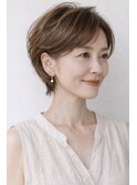 白髪ぼかしベージュ×大人ショート