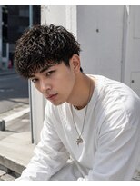 ゼロスバーバー(0's BARBER SHOP) 束感無造作ツイストスパイラルパーマ人気流行メンズ