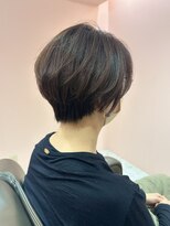 ルーム シンサイバシ(room shinsaibashi) 襟足すっきり大人ショート