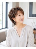 50代60代ひし形ショートウルフレイヤー小顔上品若見え美髪ヘア